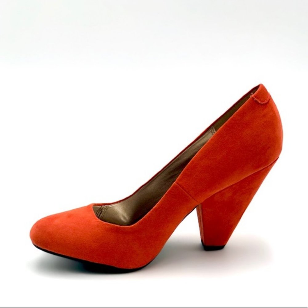 Vegan Suede Cone Heel Pumps in Brunt Orange - Picture 4 of 8